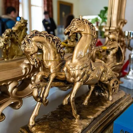 Premier Prezident Garni And 5* Sremski Karlovci