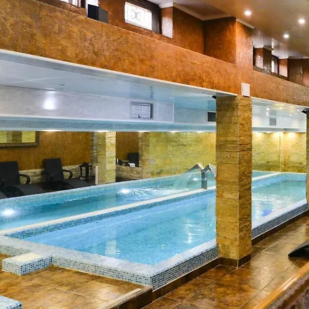 尊贵加尔尼总统酒店及spa中心 酒店