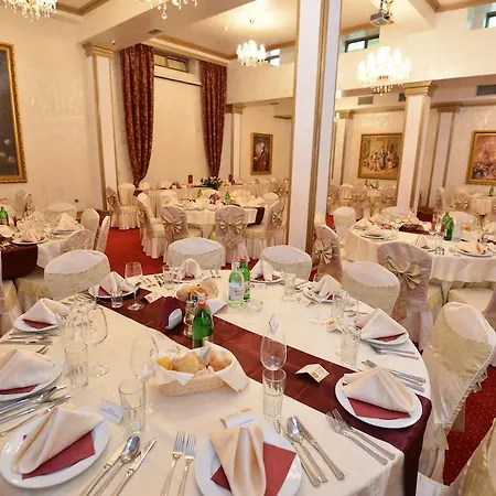 Premier Prezident Garni And