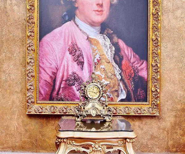 Premier Prezident Garni And Carloviţ