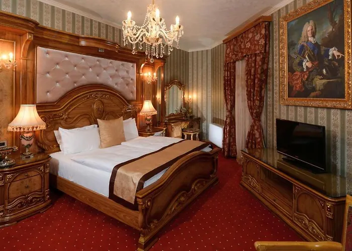 Hotel Premier Prezident Garni And 5*