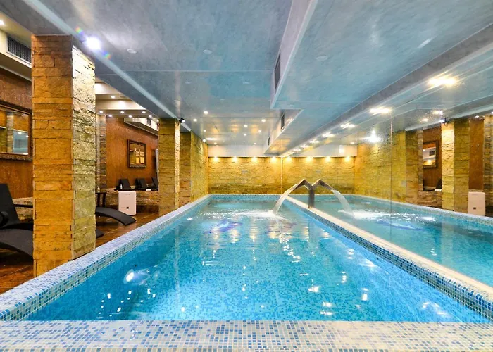 Hotel Premier Prezident Garni And