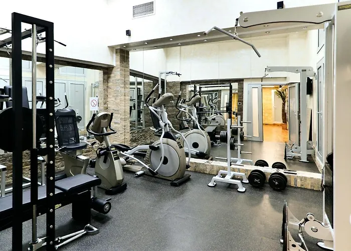 Hotel Premier Prezident Garni And