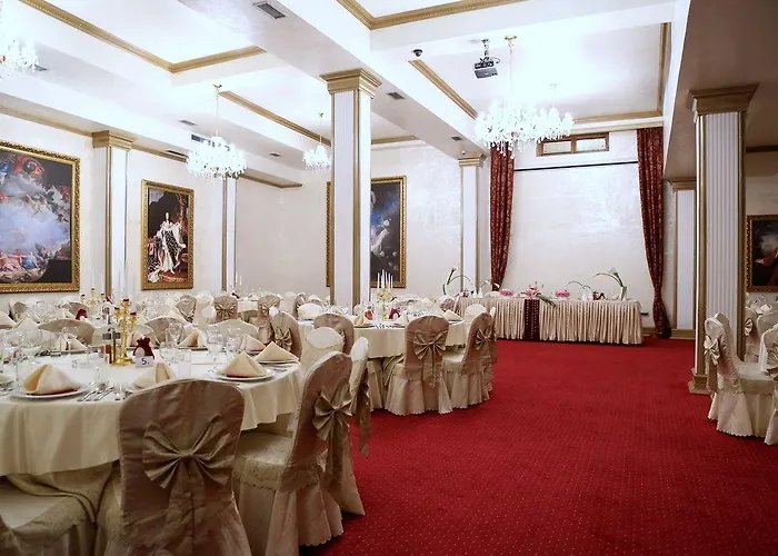 Hotel Premier Prezident Garni And 5*