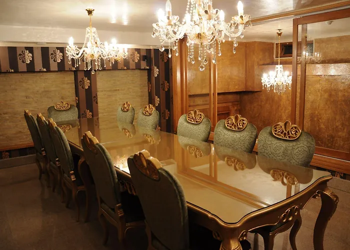 Premier Prezident Garni And