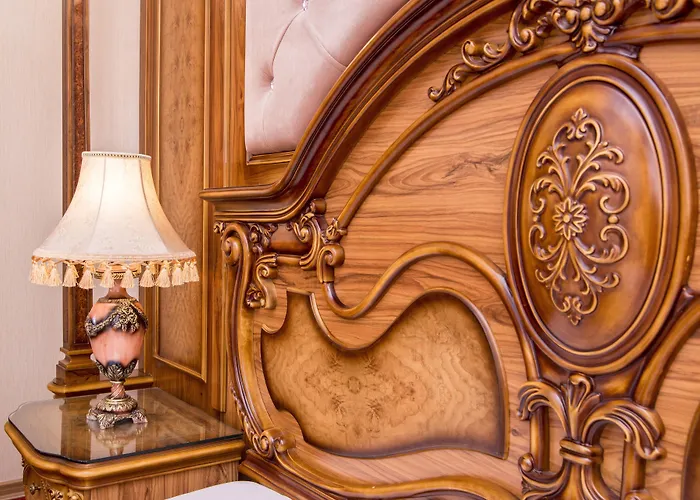 Premier Prezident Garni And Carloviţ